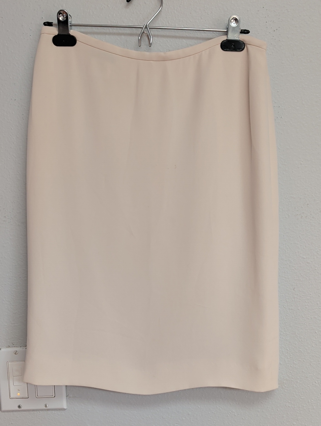 Giorgio Armani Cream 100% Silk Pencil Skirt